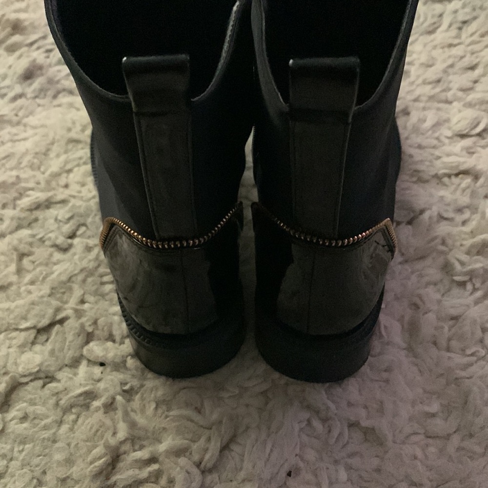 Black booties - Picture 3 of 7